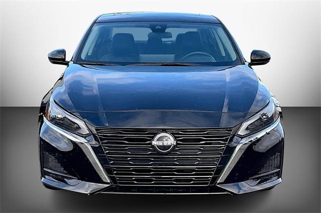 2023 Nissan Altima SL FWD