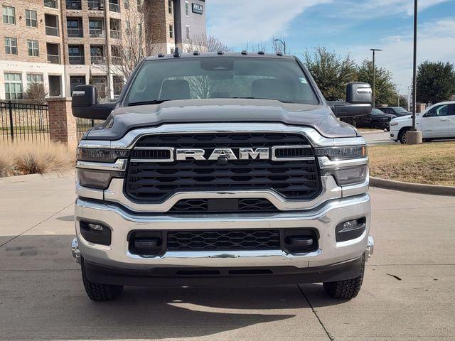 2025 RAM Ram 3500 Chassis Cab RAM 3500 TRADESMAN CREW CAB CHASSIS 4X4 60 CA