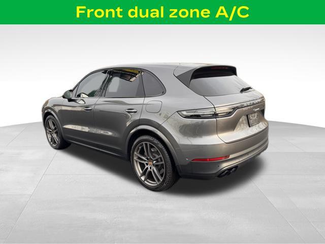 2022 Porsche Cayenne E-Hybrid AWD