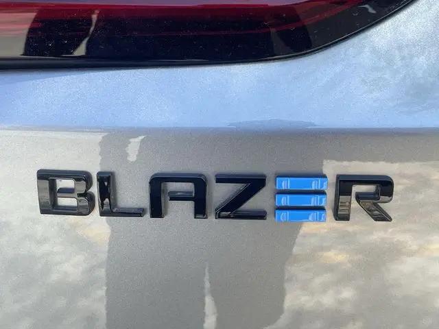 2026 Chevrolet V Blazer LT FWD