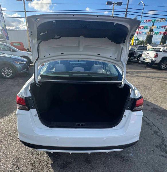 2020 Nissan Versa S Xtronic CVT