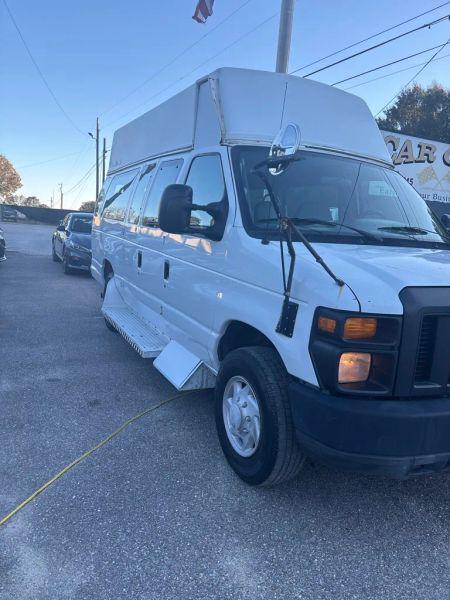 2008 Ford E-350 Super Duty Commercial