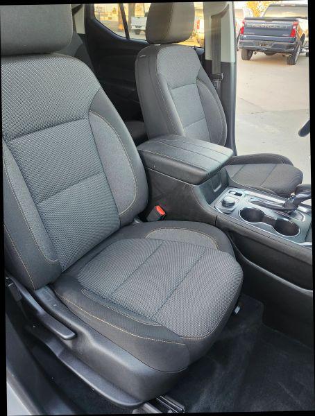 2021 Chevrolet Traverse AWD LT Cloth