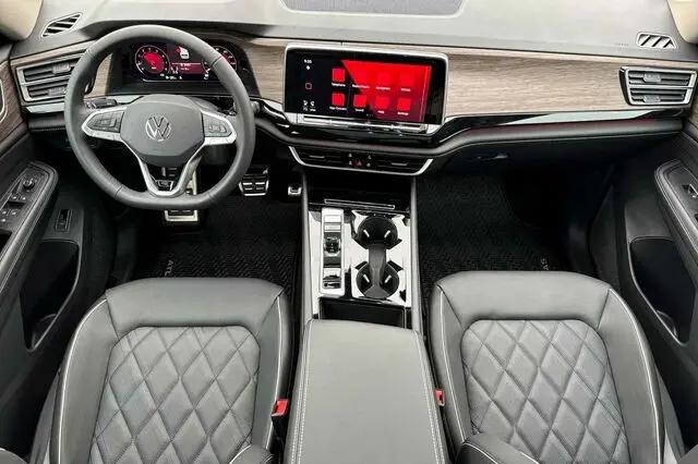 2026 Volkswagen Atlas SEL Premium R-Line