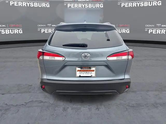 2022 Toyota Corolla Cross LE