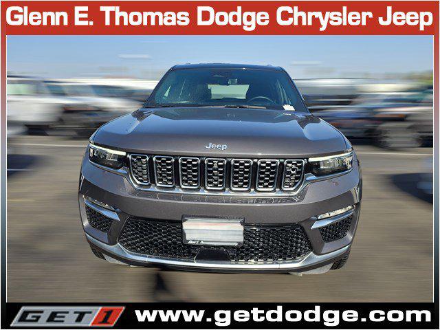 2022 Jeep Grand Cherokee Summit Reserve 4x4 2022 Jeep Grand Cherokee Summit Reserve 4x4