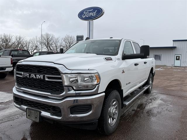 2020 RAM 3500 Tradesman Crew Cab 4x4 64 Box