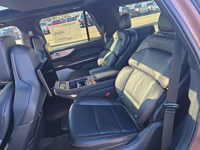 2025 Lincoln Navigator Black Label