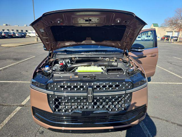 2025 Lincoln Navigator Black Label