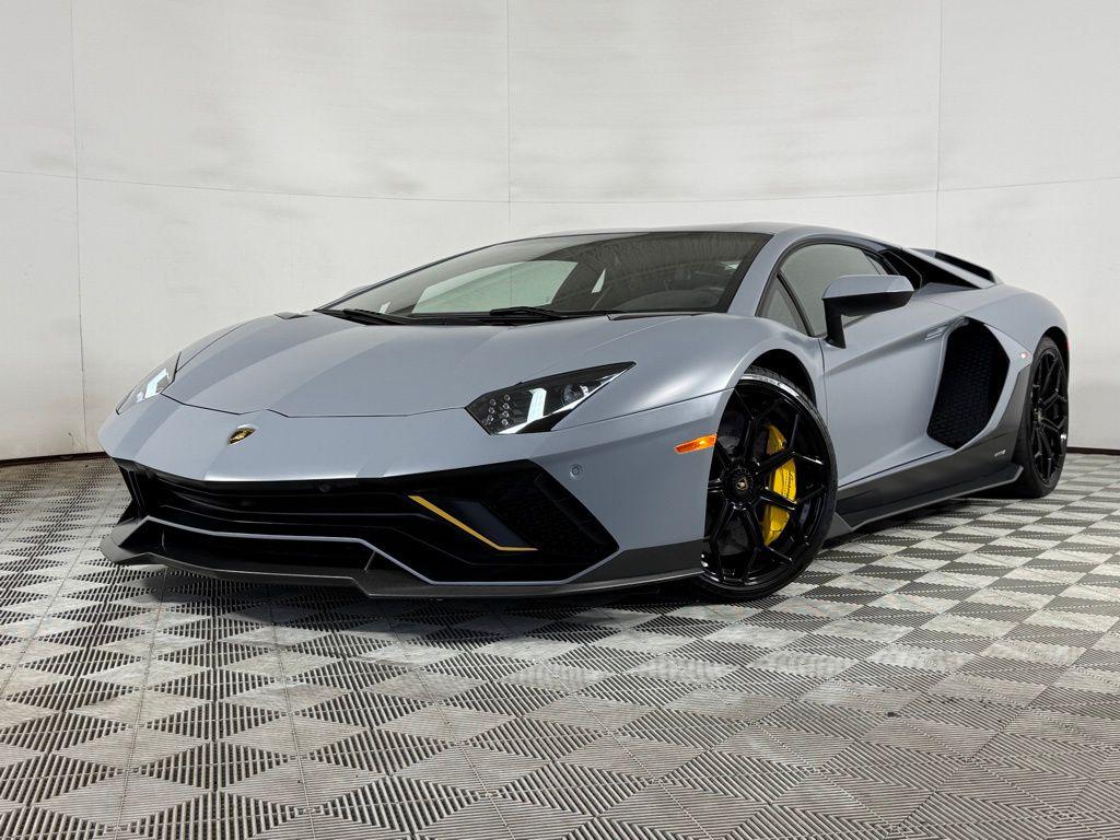 /2022 Lamborghini Aventador