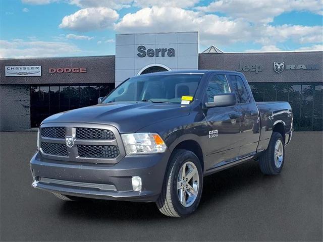 2018 RAM 1500 Express Quad Cab 4x4 64 Box