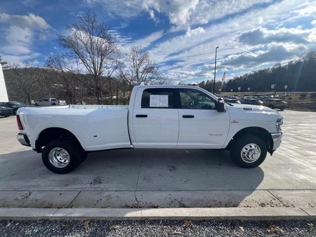 2025 RAM 3500 Big Horn Crew Cab 4x4 8 Box