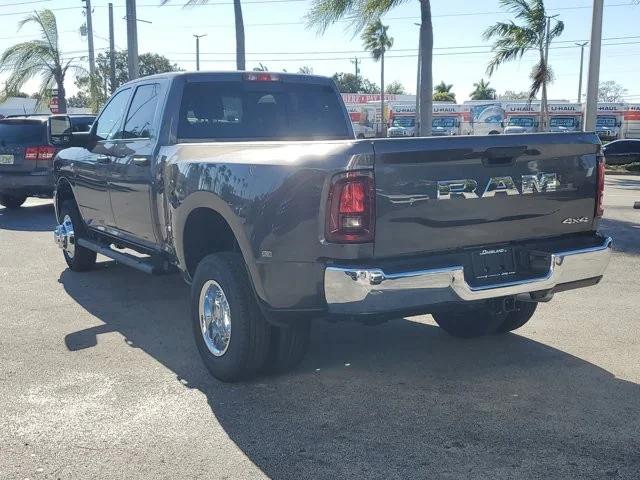2026 RAM Ram 3500 RAM 3500 TRADESMAN CREW CAB 4X4 8 BOX