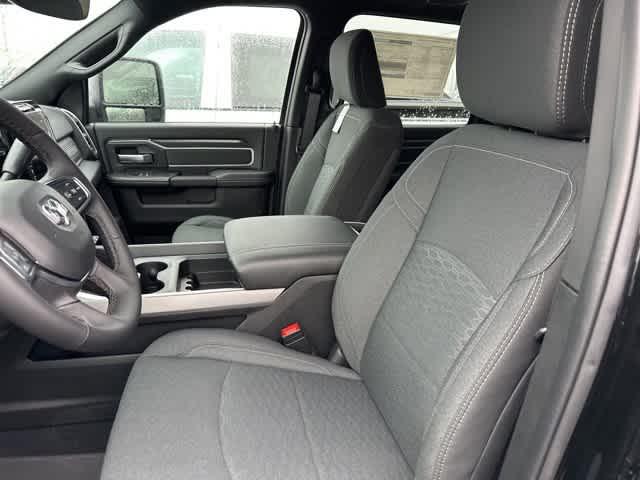 2026 RAM Ram 3500 RAM 3500 BIG HORN CREW CAB 4X4 8 BOX