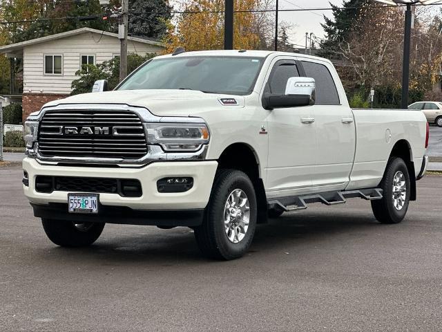 2023 Ram 3500 Laramie Crew Cab 4x4 8' Box