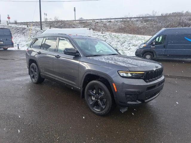 2023 Jeep Grand Cherokee L Altitude 4x4 2023 Jeep Grand Cherokee L Altitude 4x4
