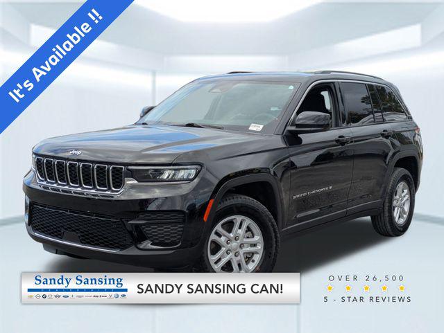 2023 Jeep Grand Cherokee Laredo 4x2