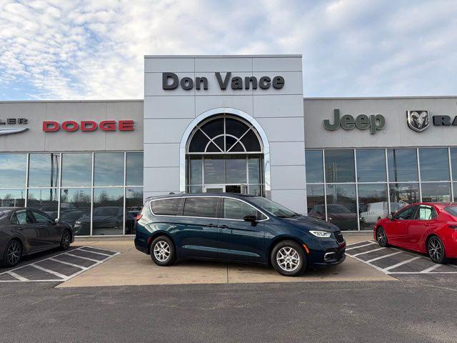 2024 Chrysler Pacifica Touring L 2024 Chrysler Pacifica Touring L