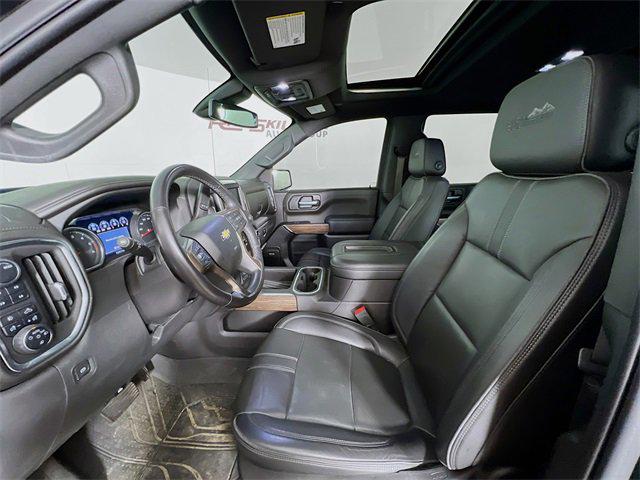 2022 Chevrolet Silverado 1500 4WD Crew Cab Short Bed High Country