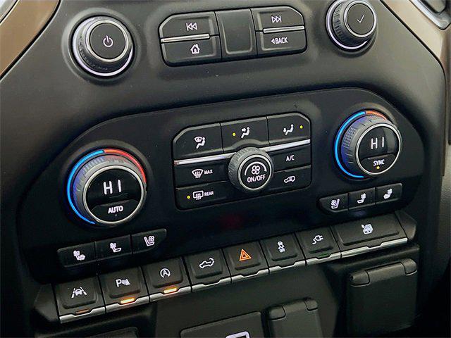 2022 Chevrolet Silverado 1500 4WD Crew Cab Short Bed High Country