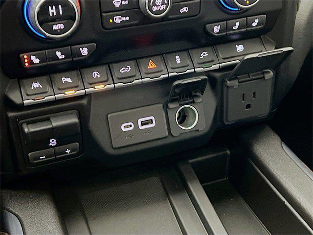 2022 Chevrolet Silverado 1500 4WD Crew Cab Short Bed High Country