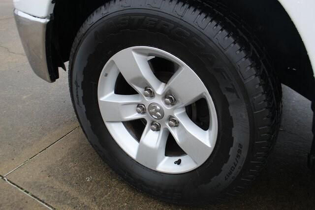 2021 RAM 1500 Classic SLT Crew Cab 4x2 57 Box 2021 RAM 1500 Classic SLT Crew Cab 4x2 57 Box