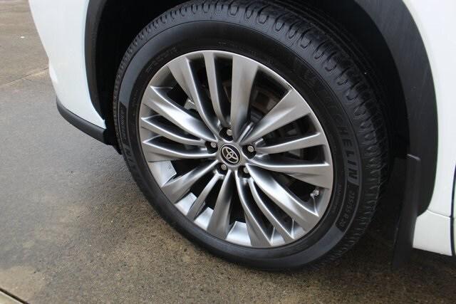 2020 Toyota Highlander Platinum 2020 Toyota Highlander Platinum