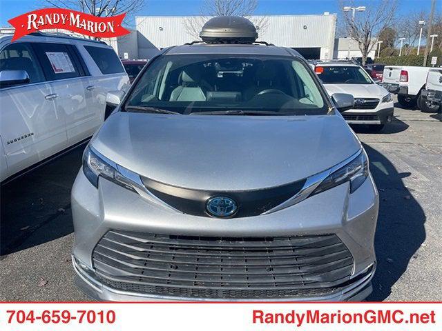 2021 Toyota Sienna XLE 2021 Toyota Sienna XLE