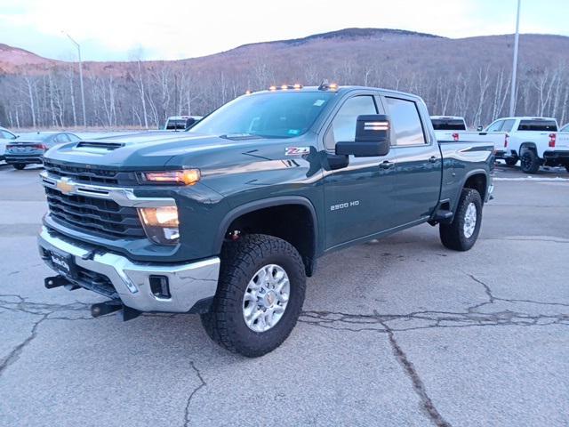 2025 Chevrolet Silverado 2500HD 4WD Crew Cab Standard Bed LT