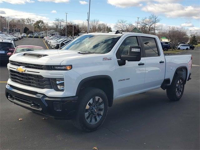 2024 Chevrolet Silverado 2500HD 4WD Crew Cab Standard Bed Custom