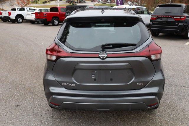 2024 Nissan Kicks SR Xtronic CVT