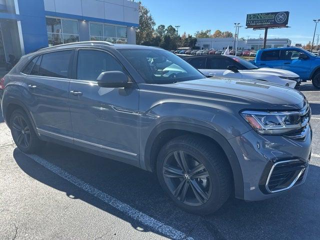 2021 Volkswagen Atlas Cross Sport 3.6L V6 SE w/Technology R-Line 2021 Volkswagen Atlas Cross Sport 3.6L V6 SE w/Technology R-Line