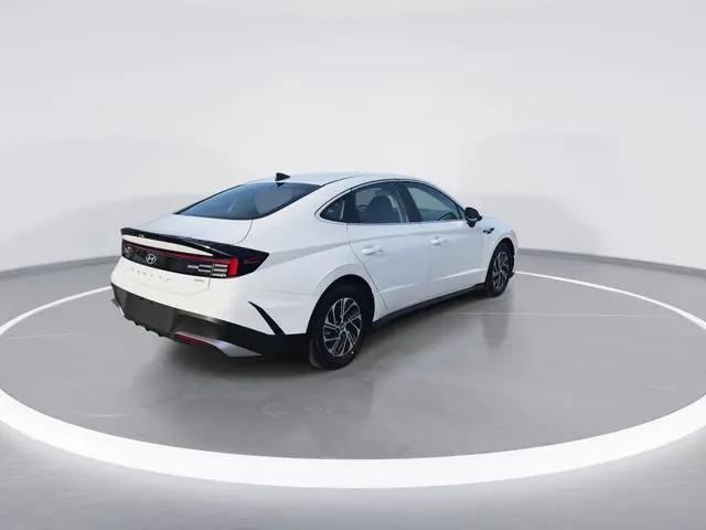 2026 Hyundai Sonata Hybrid Blue
