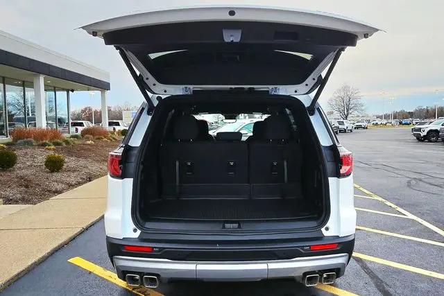 2026 GMC Acadia Elevation FWD