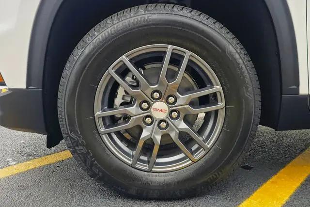 2026 GMC Acadia Elevation FWD