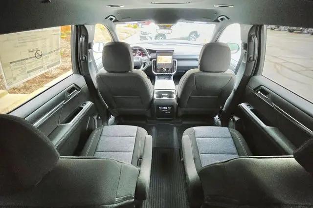 2026 GMC Acadia Elevation FWD