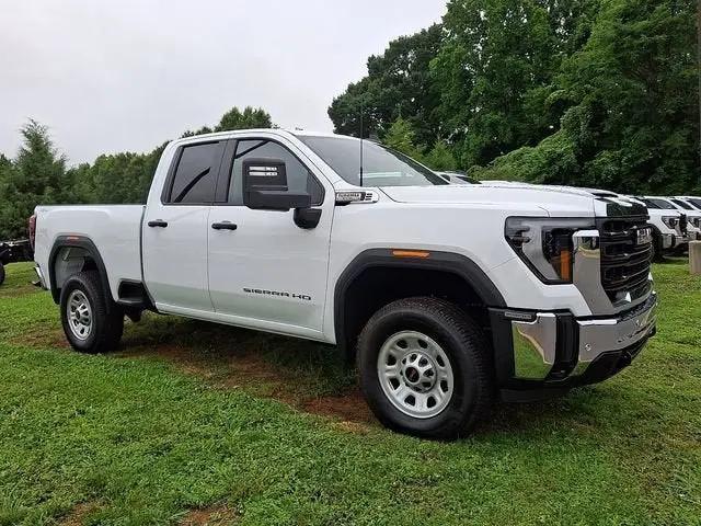 2026 GMC Sierra 2500HD Double Cab, Standard Bed, Pro, RWD