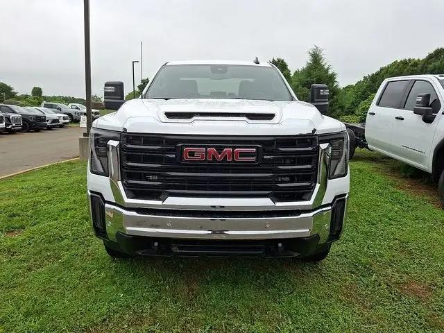 2026 GMC Sierra 2500HD Double Cab, Standard Bed, Pro, RWD