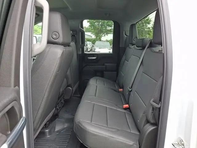 2026 GMC Sierra 2500HD Double Cab, Standard Bed, Pro, RWD