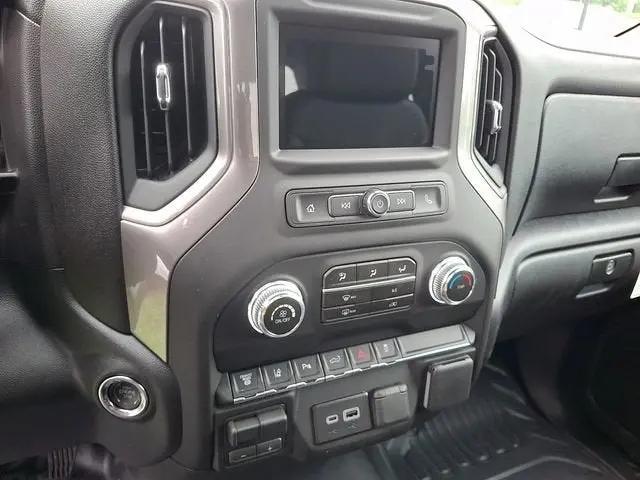 2026 GMC Sierra 2500HD Double Cab, Standard Bed, Pro, RWD
