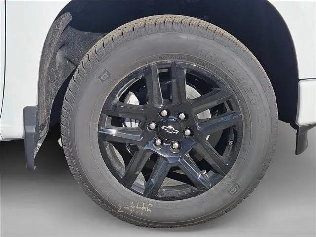 2026 Chevrolet Silverado 1500 2WD Crew Cab Short Bed Custom