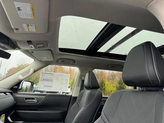 2026 INFINITI QX80 LUXE AWD