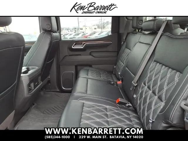 2023 Chevrolet Silverado 1500 4WD Crew Cab Short Bed RST