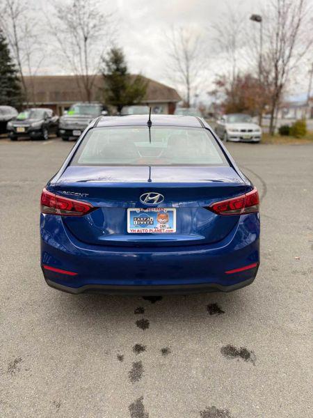 2020 Hyundai Accent SE