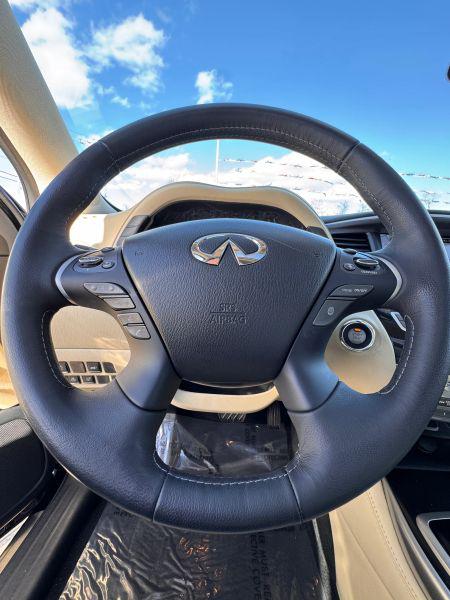 2019 INFINITI QX60 LUXE
