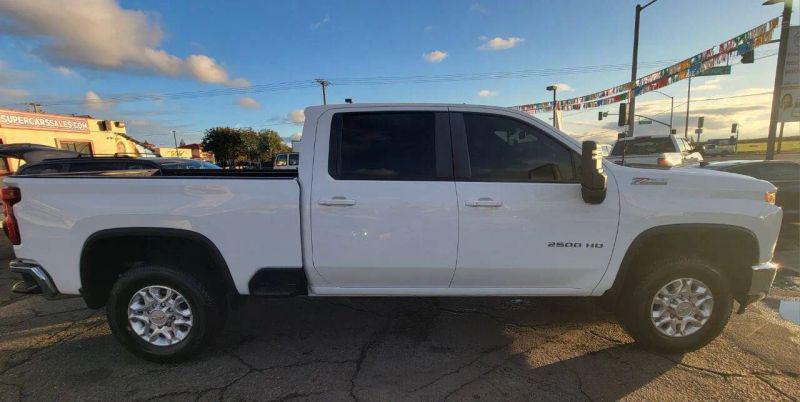 2022 Chevrolet Silverado 2500HD 4WD Crew Cab Standard Bed LT