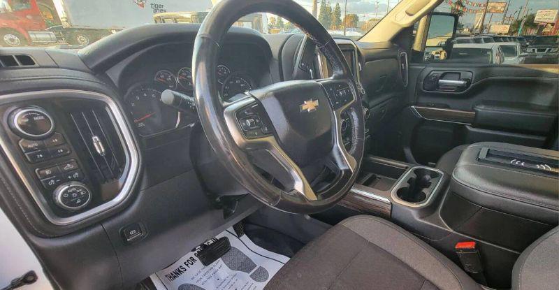 2022 Chevrolet Silverado 2500HD 4WD Crew Cab Standard Bed LT