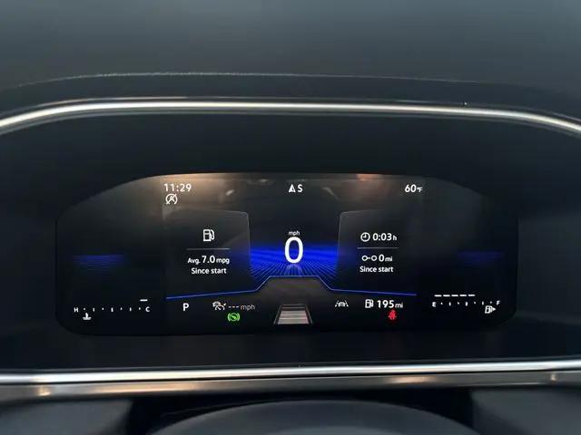 2026 Volkswagen Taos SE Black