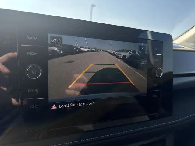 2026 Volkswagen Taos SE Black