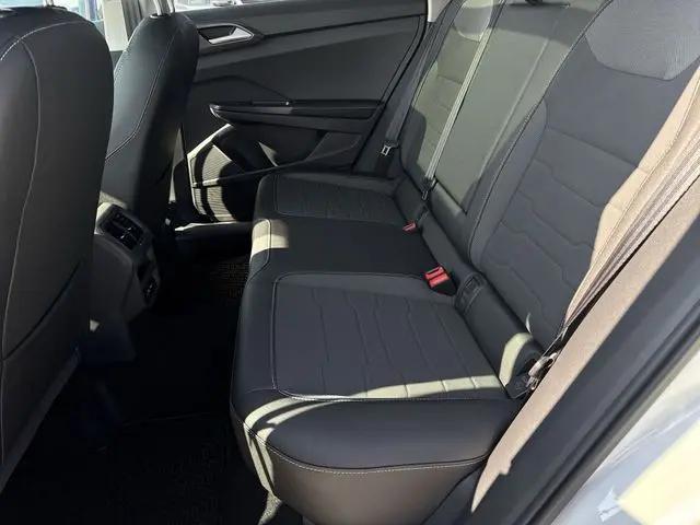 2026 Volkswagen Taos SE Black